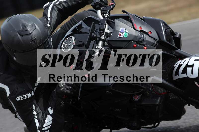 /Archiv-2022/55 14.08.2022 Plüss Moto Sport ADR/Freies Fahren/225